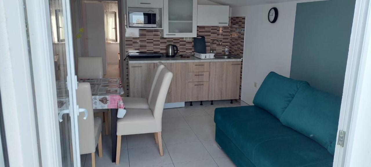 Apartmani Fran Vir Extérieur photo