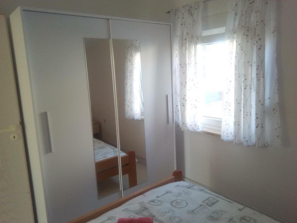 Apartmani Fran Vir Extérieur photo