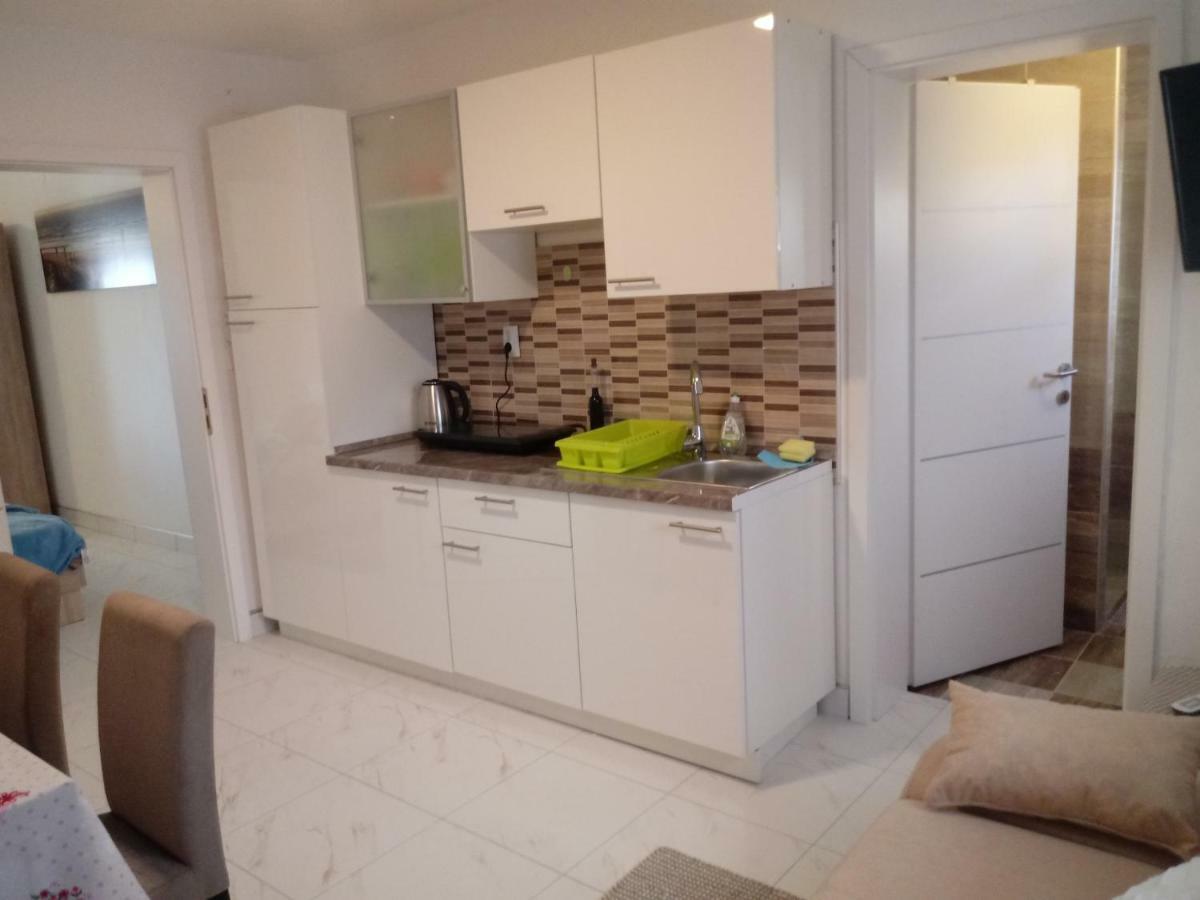 Apartmani Fran Vir Extérieur photo